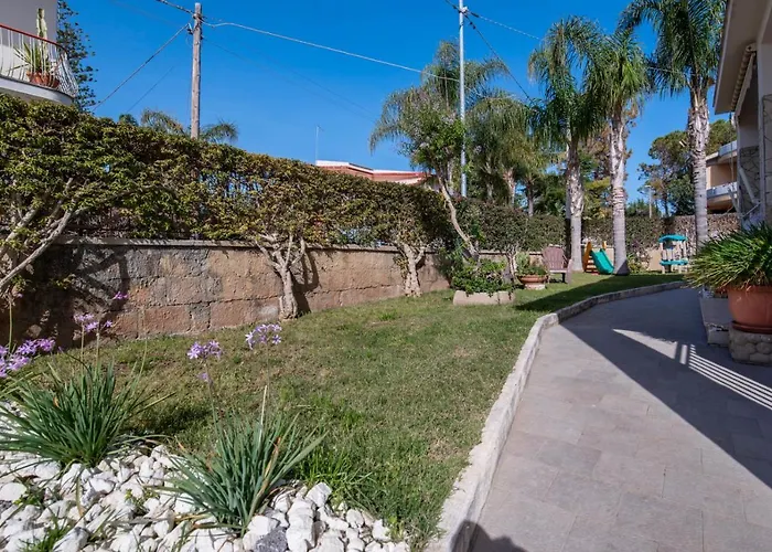 Appartamento : Holiday Fontane Bianche Gabriella